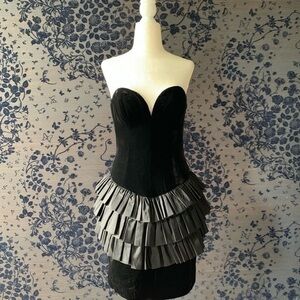 Vicky Tiel Vintage Glam Dress